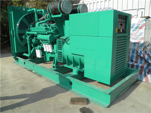 定襄出租发电机 发电机组厂家：柴油发电机组的控制屏的作用是什么？